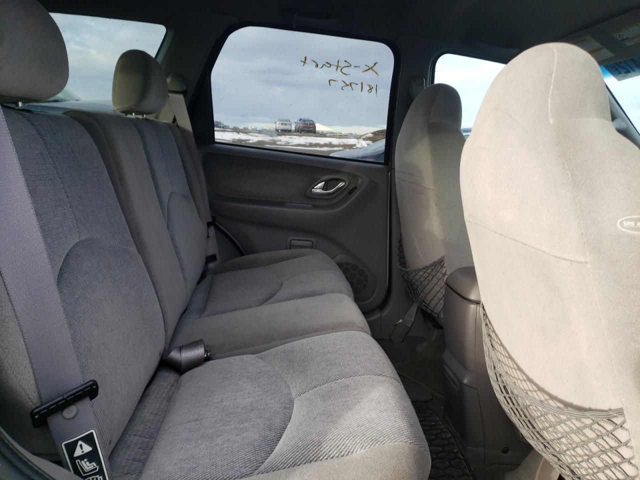 Photo 6 from auction – 2001 MAZDA TRIBUTE LX with VIN 4F2CU08111KM54844