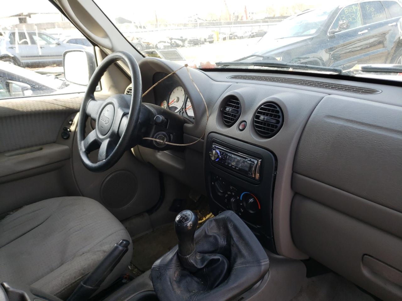 Photo 9 from auction – 2002 JEEP LIBERTY SP with VIN 1J4GK48K42W348559