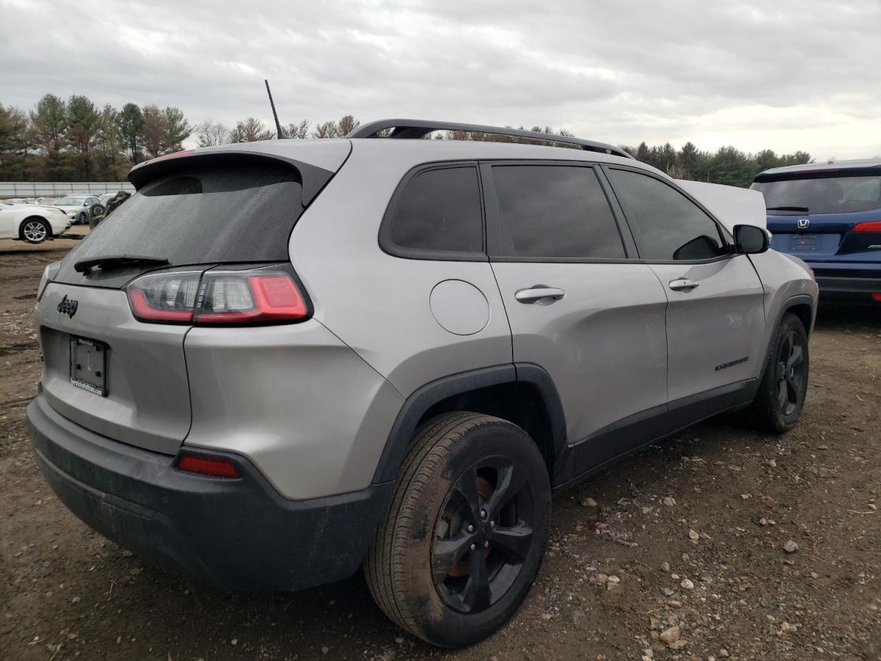 Photo 4 from auction – 2020 JEEP CHEROKEE L with VIN 1C4PJMLB7LD638047