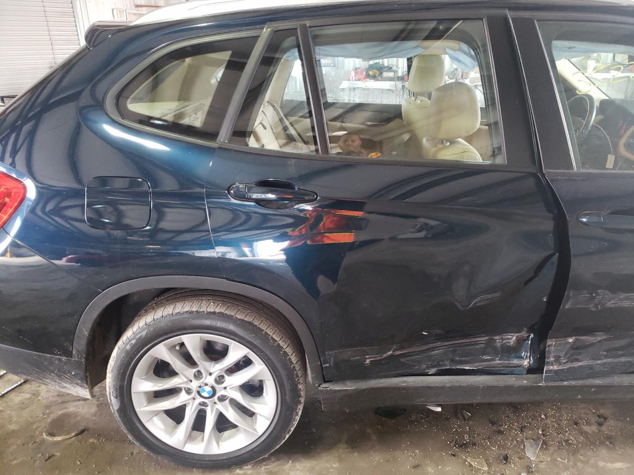 Photo 6 from auction – 2015 BMW X1 XDRIVE2 with VIN WBAVL1C56FVY34695