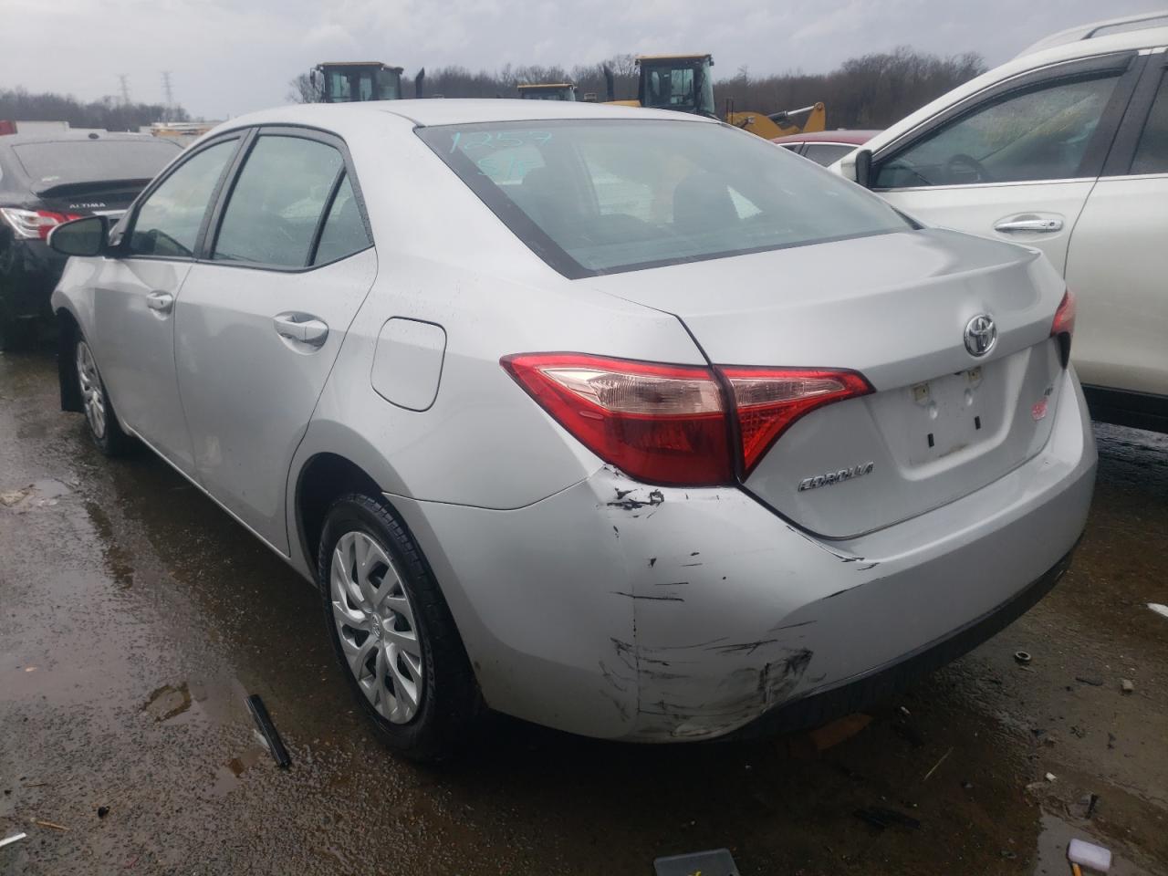 Photo 3 from auction – 2018 TOYOTA COROLLA L with VIN 5YFBURHE0JP835363