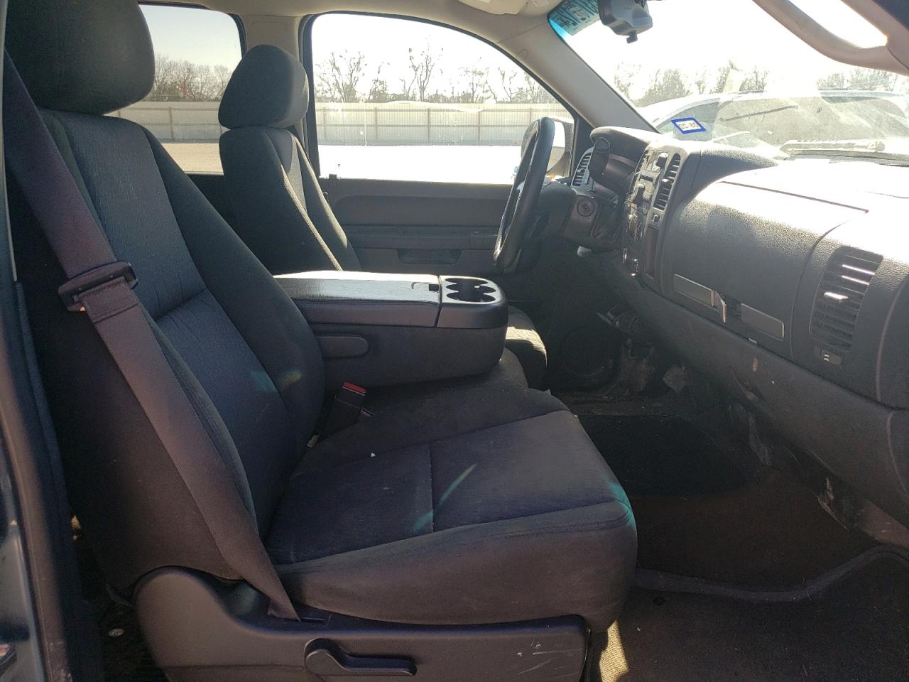Photo 5 from auction – 2013 CHEVROLET SILVERADO with VIN 3GCPCSE02DG278636