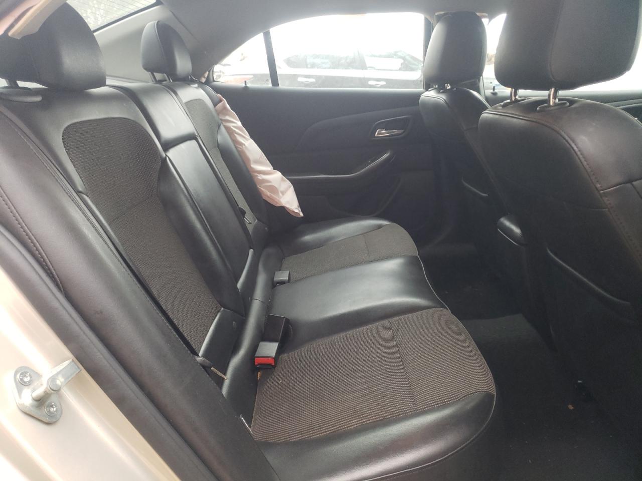 Photo 6 from auction – 2015 CHEVROLET MALIBU 2LT with VIN 1G11D5SL2FF119793