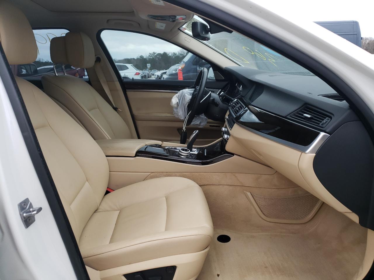 Photo 5 from auction – 2011 BMW 528 I with VIN WBAFR1C50BC744239