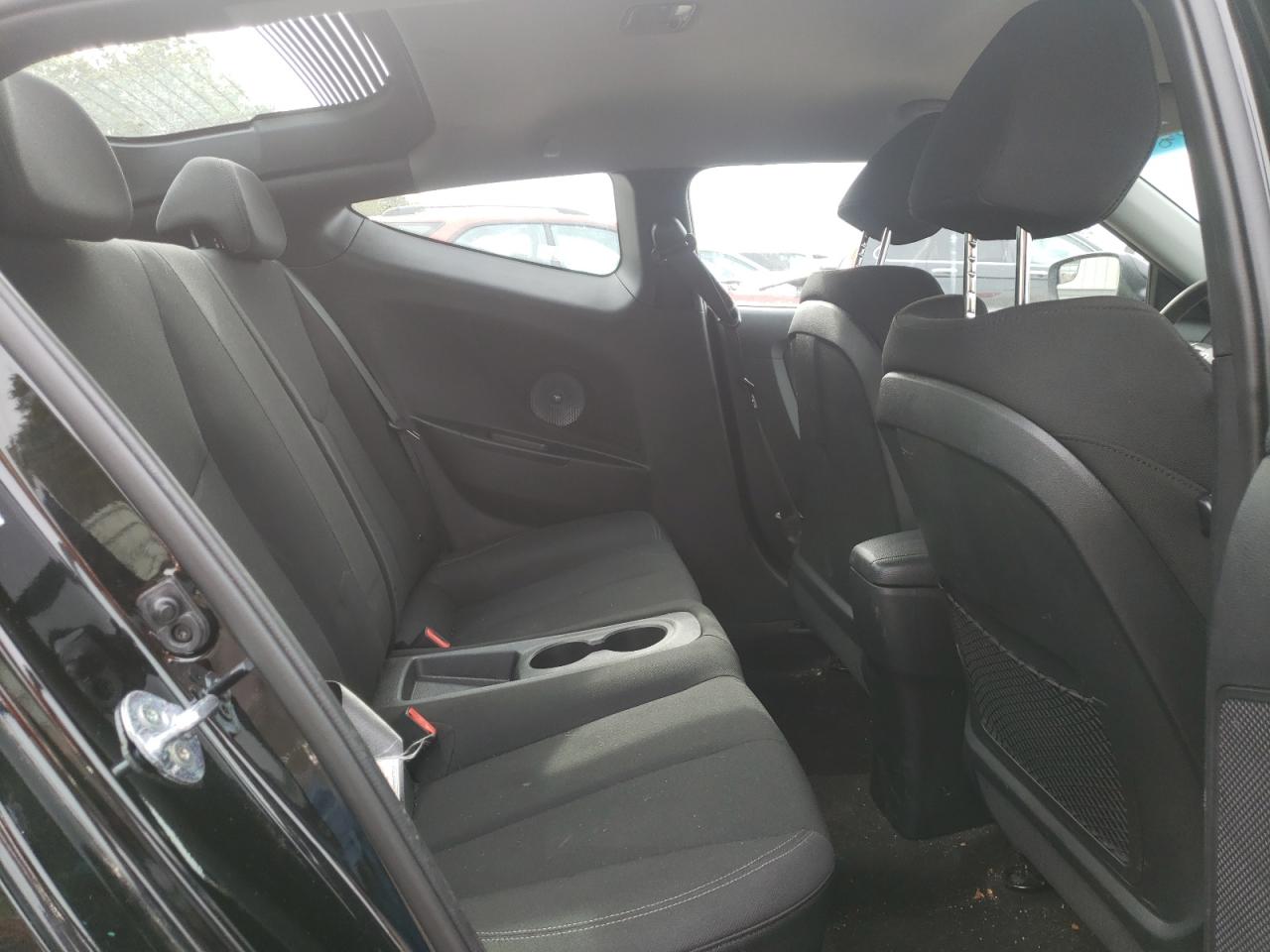 Photo 6 from auction – 2015 HYUNDAI VELOSTER with VIN KMHTC6AD0FU243264