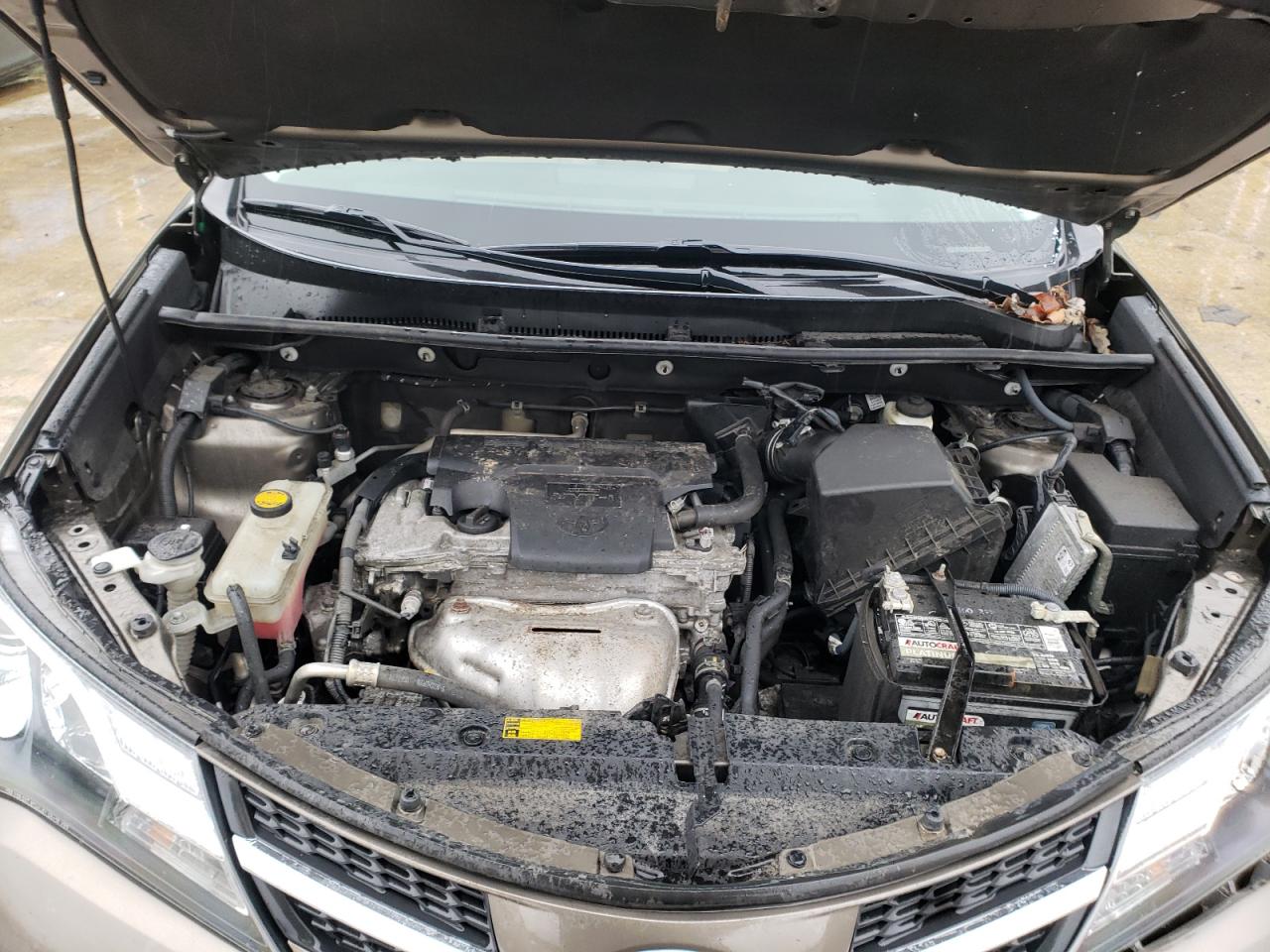 Photo 7 from auction – 2015 TOYOTA RAV4 LIMIT with VIN 2T3DFREV9FW367752