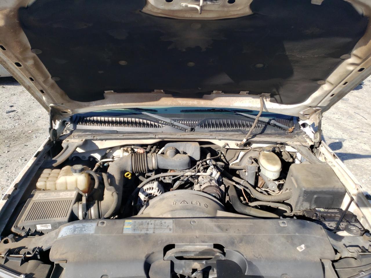 Photo 7 from auction – 2004 CHEVROLET SILVERADO with VIN 1GCEC14X44Z181681