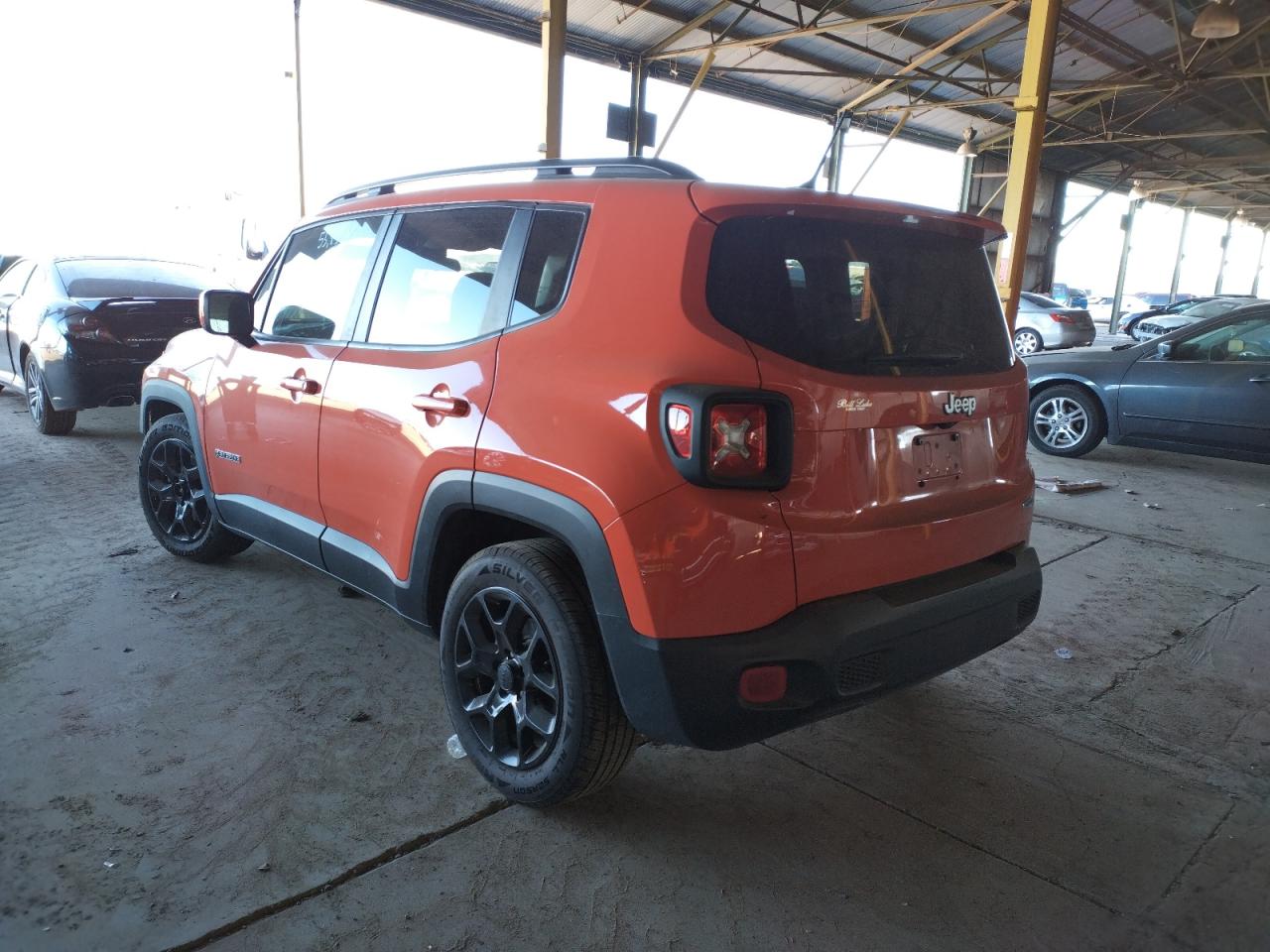 Photo 3 from auction – 2017 JEEP RENEGADE L with VIN ZACCJABB7HPG58564
