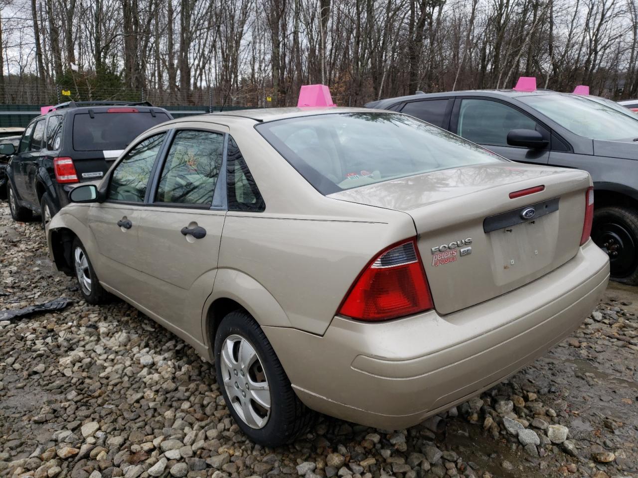 Photo 3 from auction – 2007 FORD FOCUS ZX4 with VIN 1FAFP34N97W219744