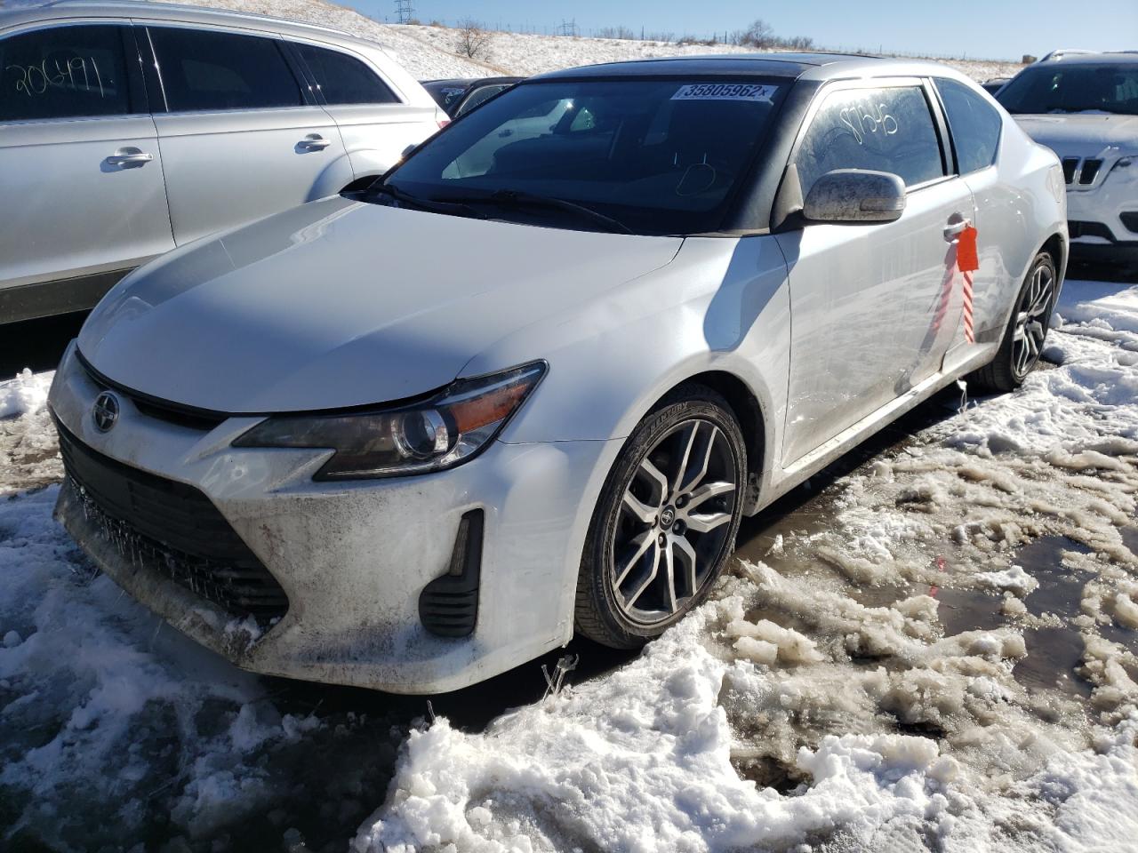 Photo 2 from auction – 2015 TOYOTA SCION TC with VIN JTKJF5C75F3090951