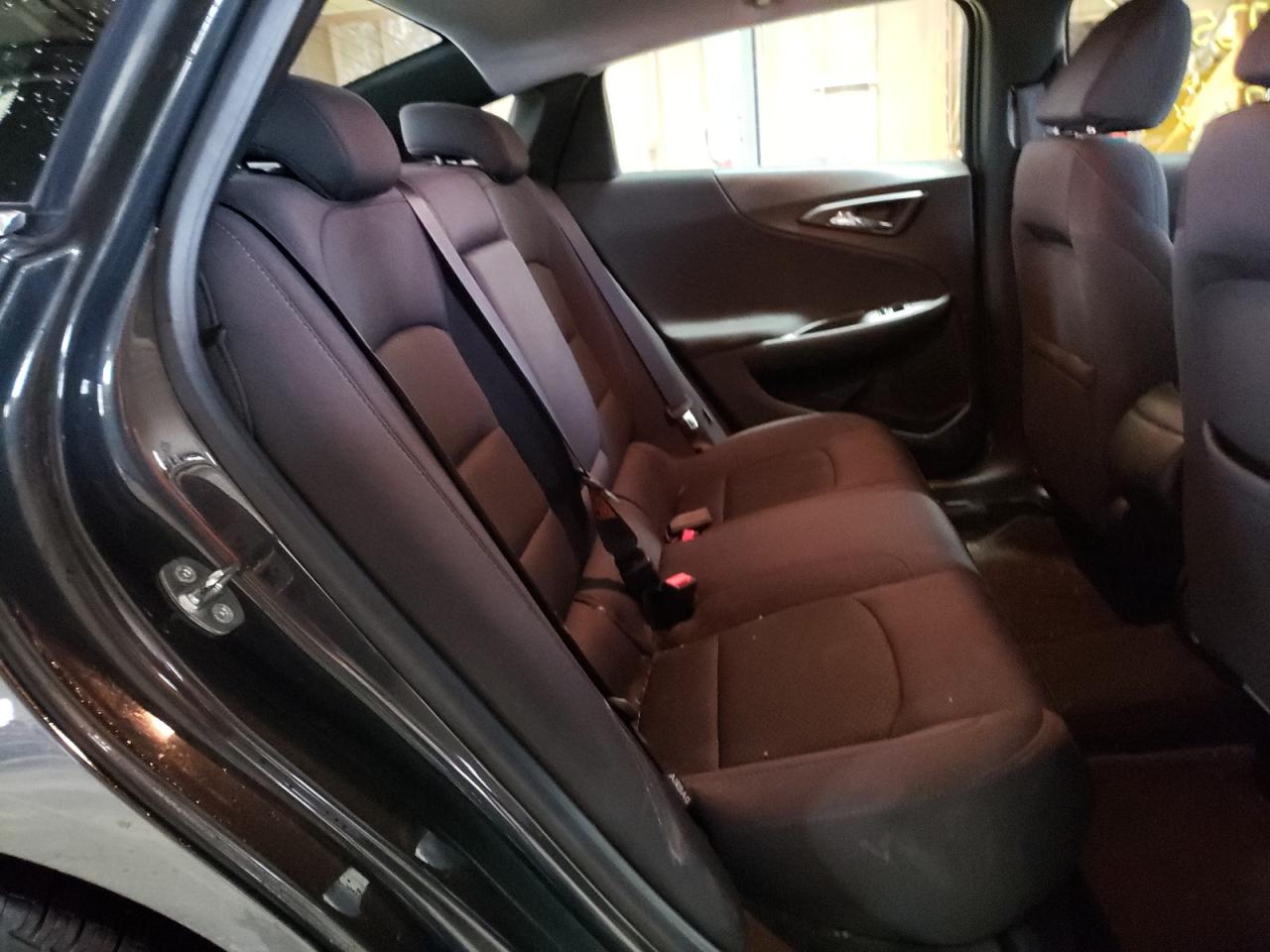 Photo 6 from auction – 2017 CHEVROLET MALIBU LS with VIN 1G1ZB5ST4HF240305