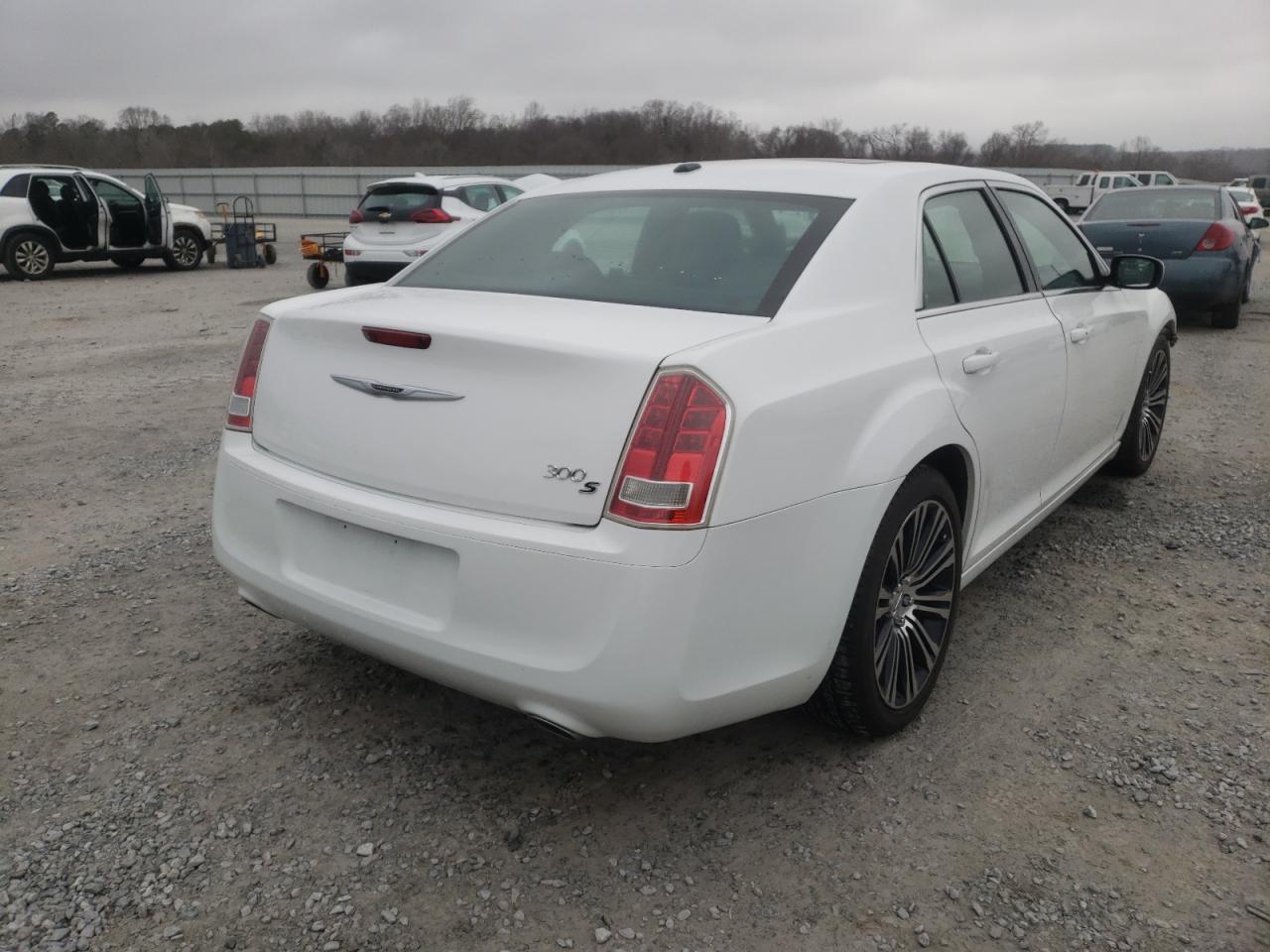 Photo 4 from auction – 2013 CHRYSLER 300 S with VIN 2C3CCABG3DH564476