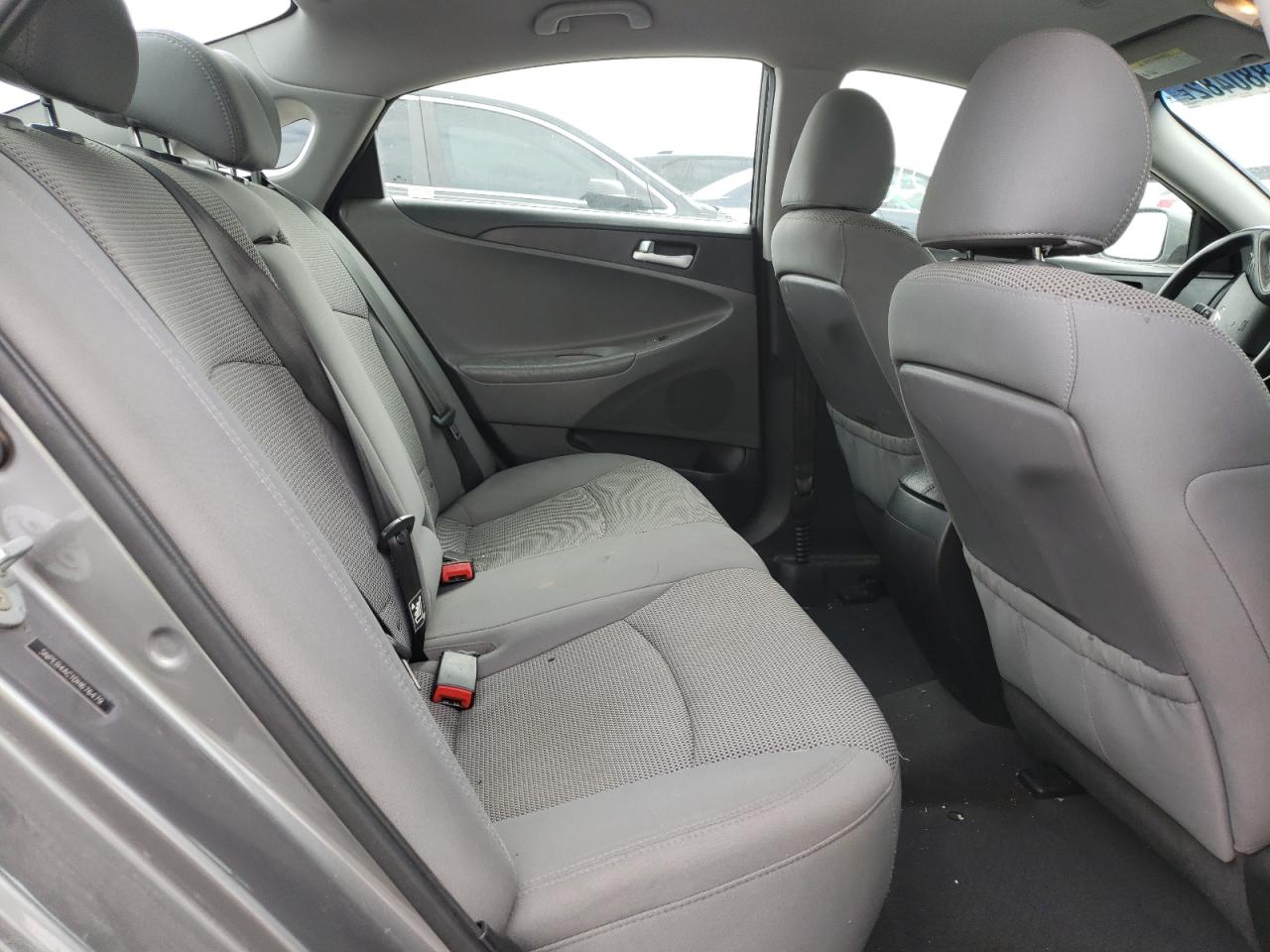 Photo 6 from auction – 2013 HYUNDAI SONATA GLS with VIN 5NPEB4AC1DH676479