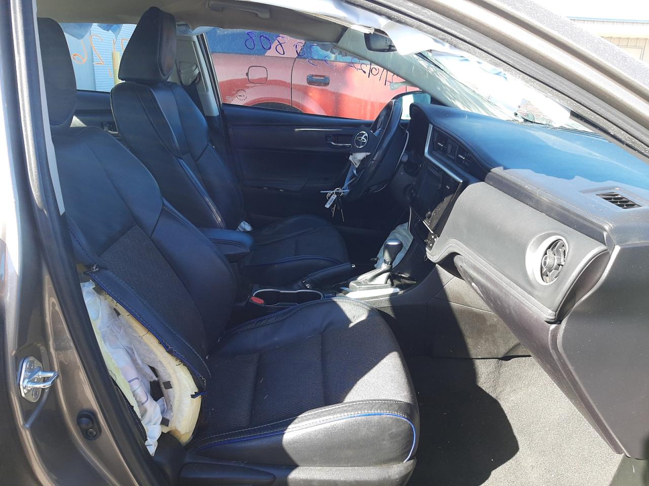Photo 5 from auction – 2017 TOYOTA COROLLA L with VIN 5YFBURHE4HP642420
