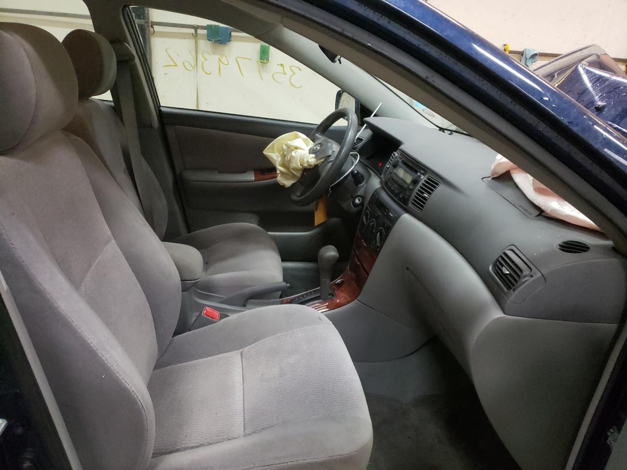 Photo 5 from auction – 2006 TOYOTA COROLLA CE with VIN 2T1BR32E36C639979