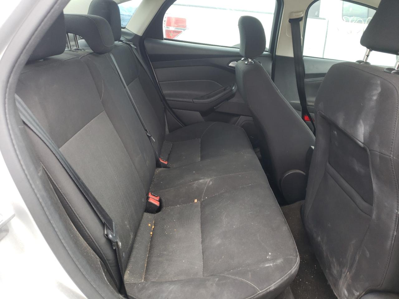 Photo 6 from auction – 2018 FORD FOCUS SEL with VIN 1FADP3H23JL214474