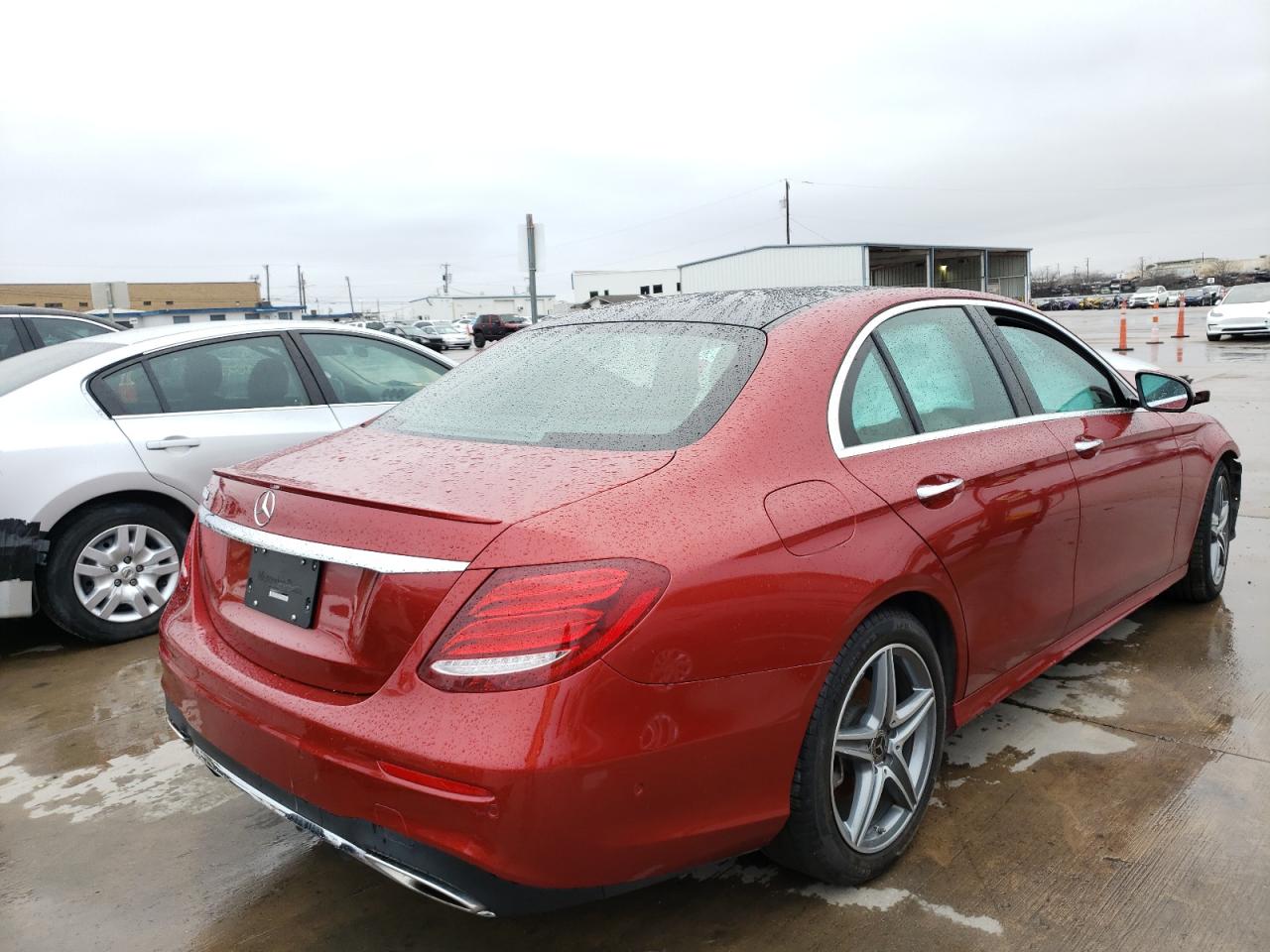 Photo 4 from auction – 2019 MERCEDES-BENZ E 300 with VIN WDDZF4JB3KA516613