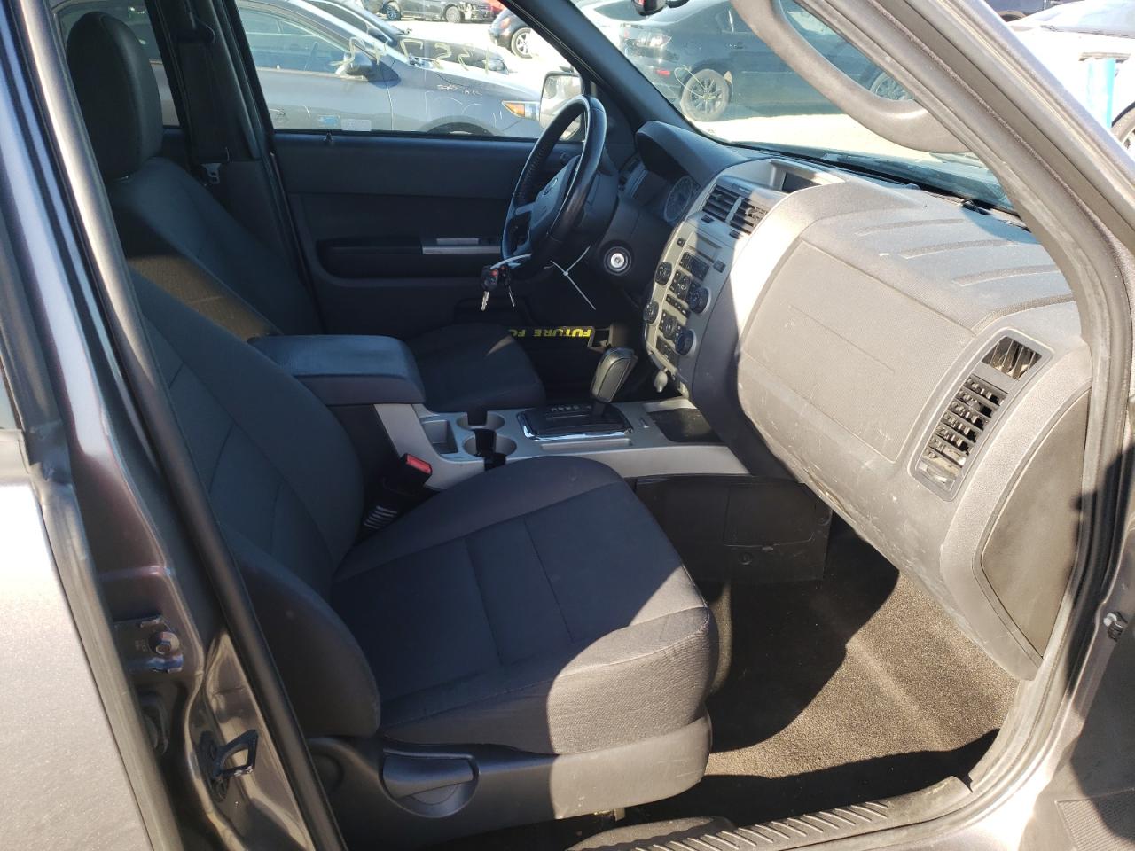 Photo 5 from auction – 2012 FORD ESCAPE XLT with VIN 1FMCU9DG5CKB18420