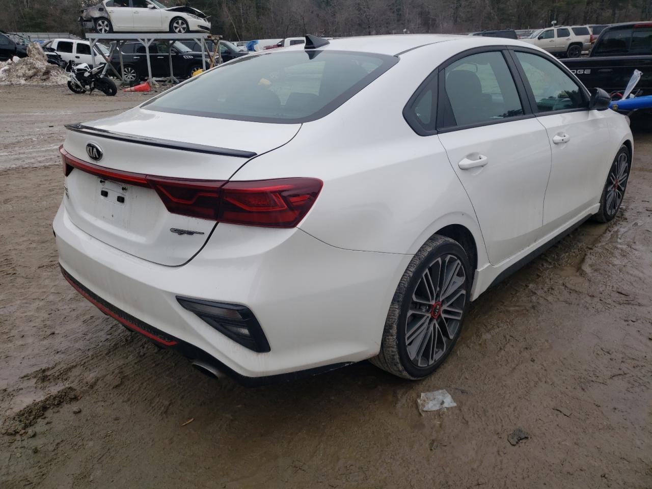 Photo 4 from auction – 2021 KIA FORTE GT with VIN 3KPF44AC8ME361195
