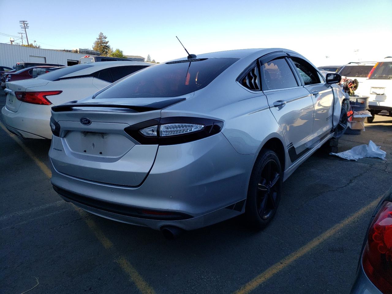 Photo 4 from auction – 2016 FORD FUSION SE with VIN 3FA6P0HD2GR145702