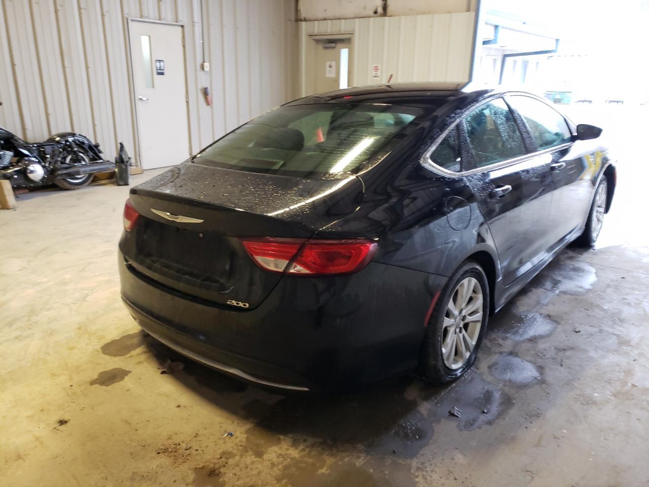 Photo 4 from auction – 2016 CHRYSLER 200 LIMITE with VIN 1C3CCCAB6GN139167
