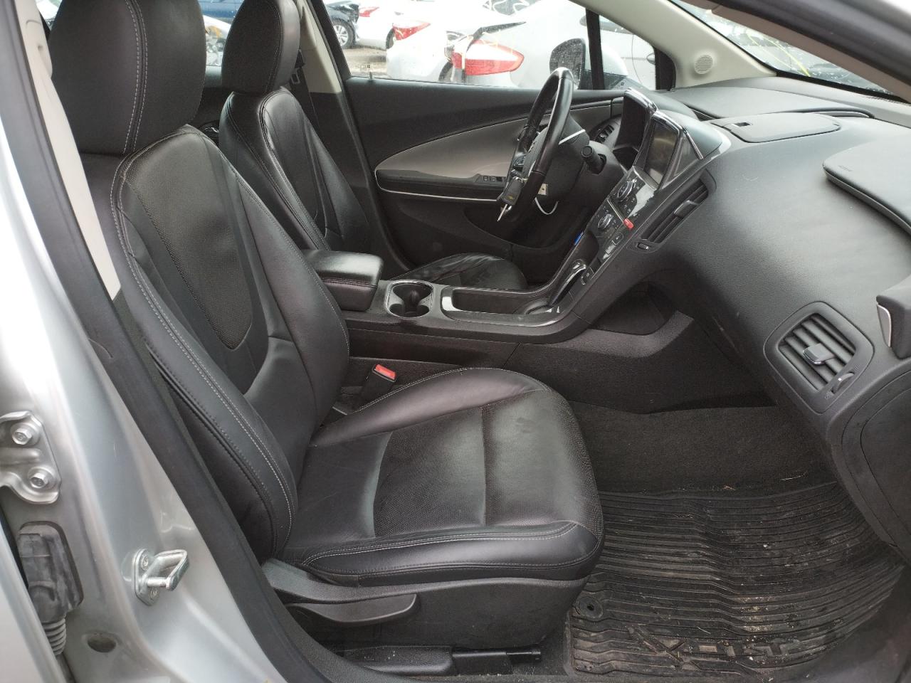 Photo 5 from auction – 2012 CHEVROLET VOLT with VIN 1G1RB6E45CU123749