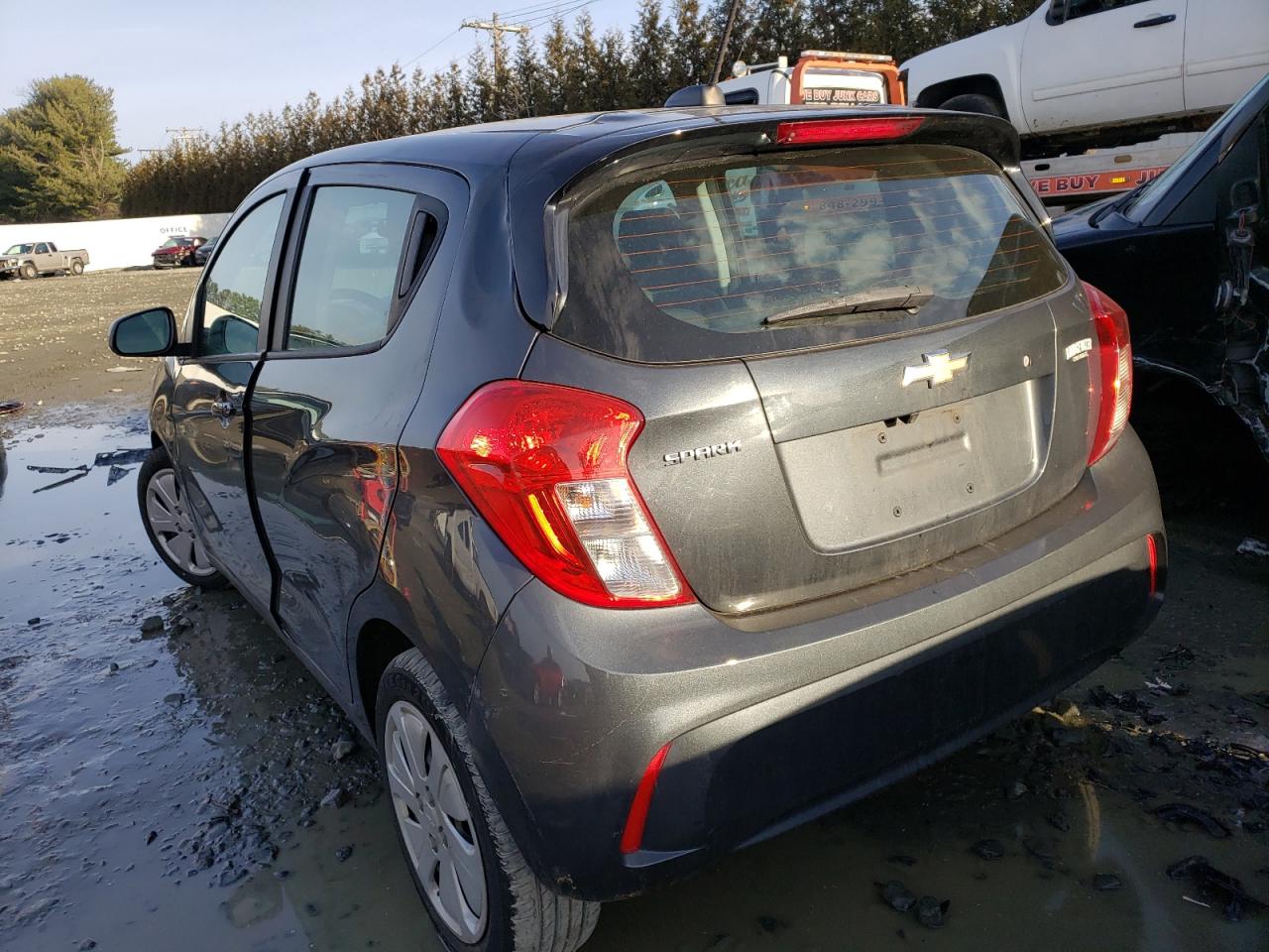 Photo 3 from auction – 2017 CHEVROLET SPARK LS with VIN KL8CB6SA5HC840147
