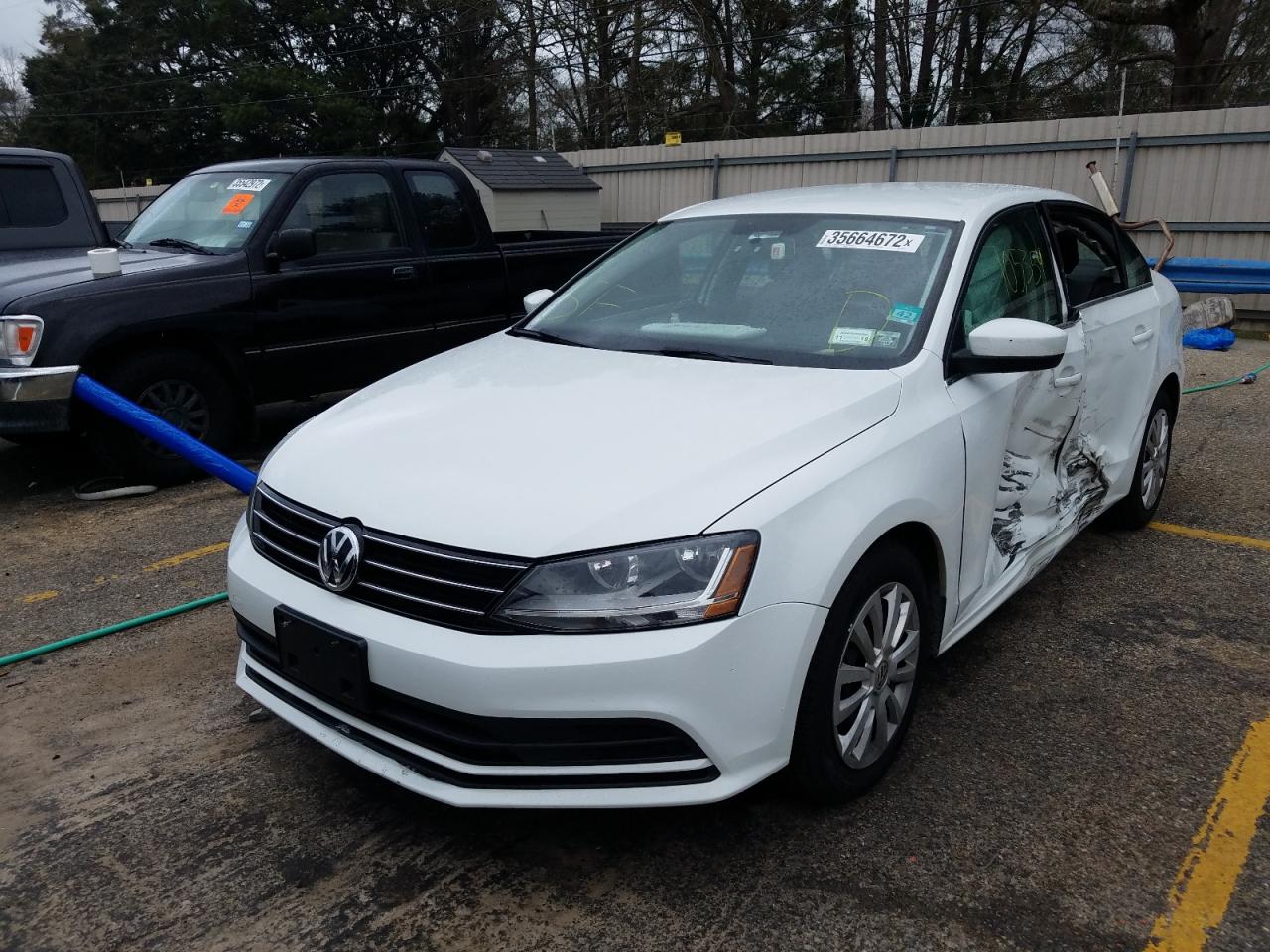 Photo 2 from auction – 2017 VOLKSWAGEN JETTA S with VIN 3VW167AJ8HM314746