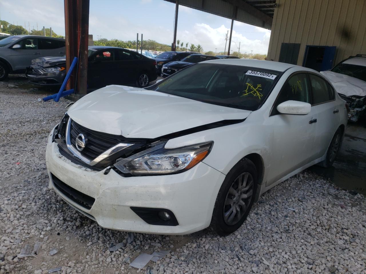 Photo 2 from auction – 2017 NISSAN ALTIMA 2.5 with VIN 1N4AL3AP1HC223348