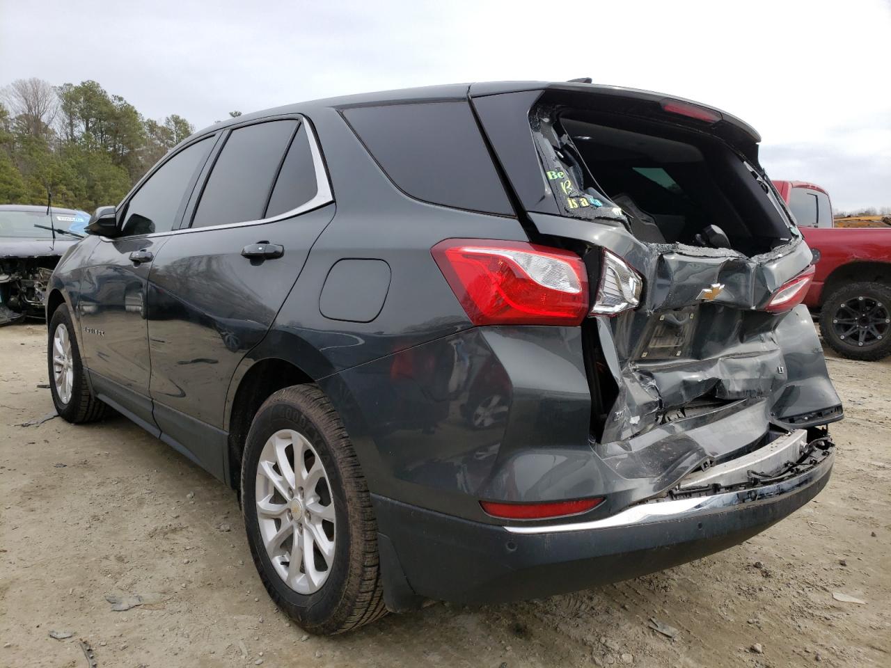 Photo 3 from auction – 2018 CHEVROLET EQUINOX LT with VIN 3GNAXJEV1JS563165