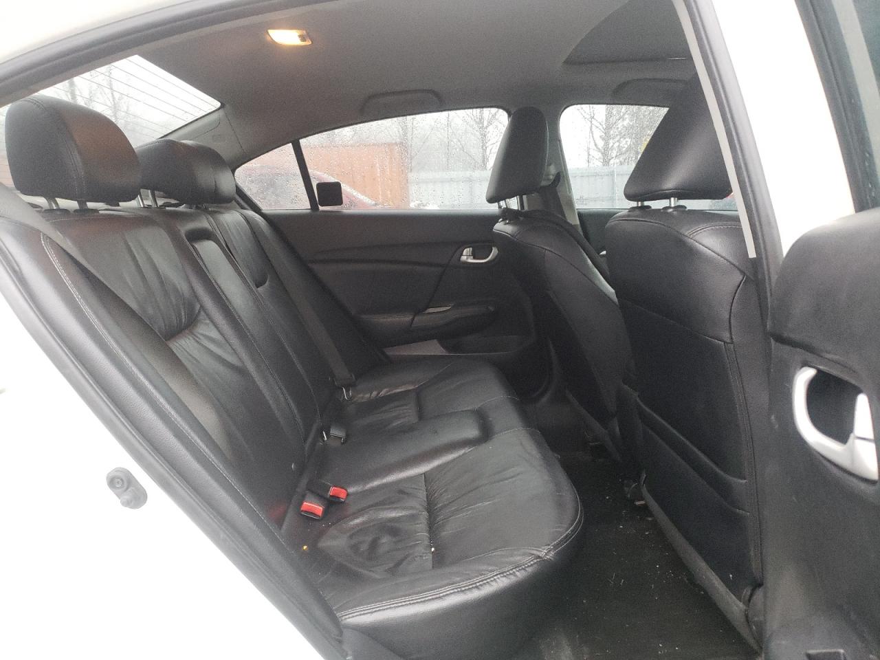 Photo 6 from auction – 2015 HONDA CIVIC SE with VIN 2HGFB2F76FH009022