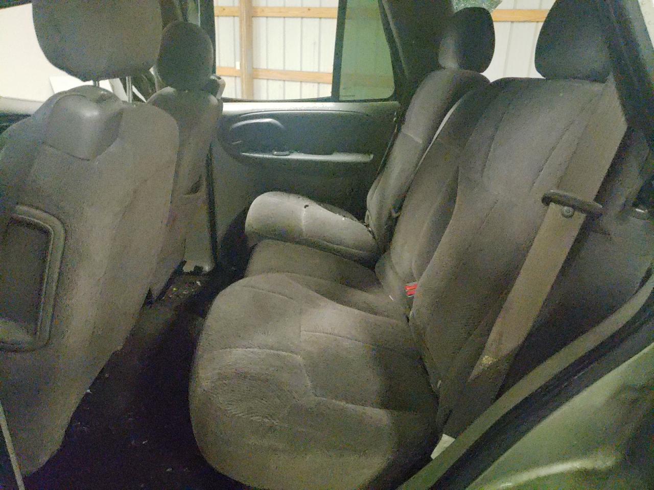Photo 6 from auction – 2004 CHEVROLET TRAILBLAZE with VIN 1GNDT13S242261028
