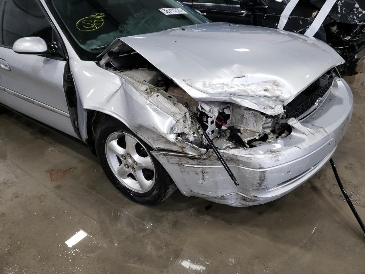 Photo 9 from auction – 2001 FORD TAURUS SES with VIN 1FAFP55U41A176792