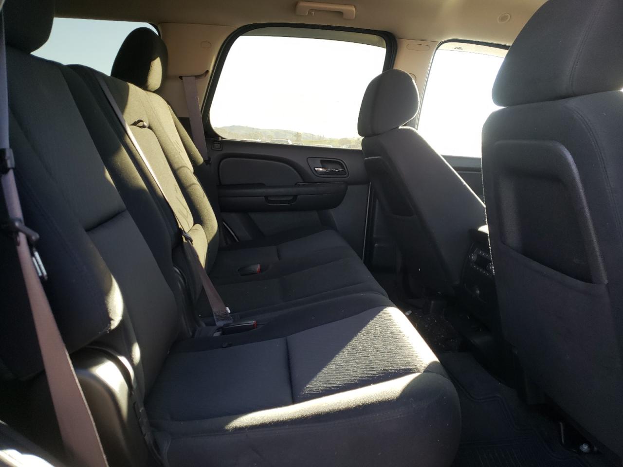 Photo 6 from auction – 2012 GMC YUKON SLE with VIN 1GKS1AE09CR107198