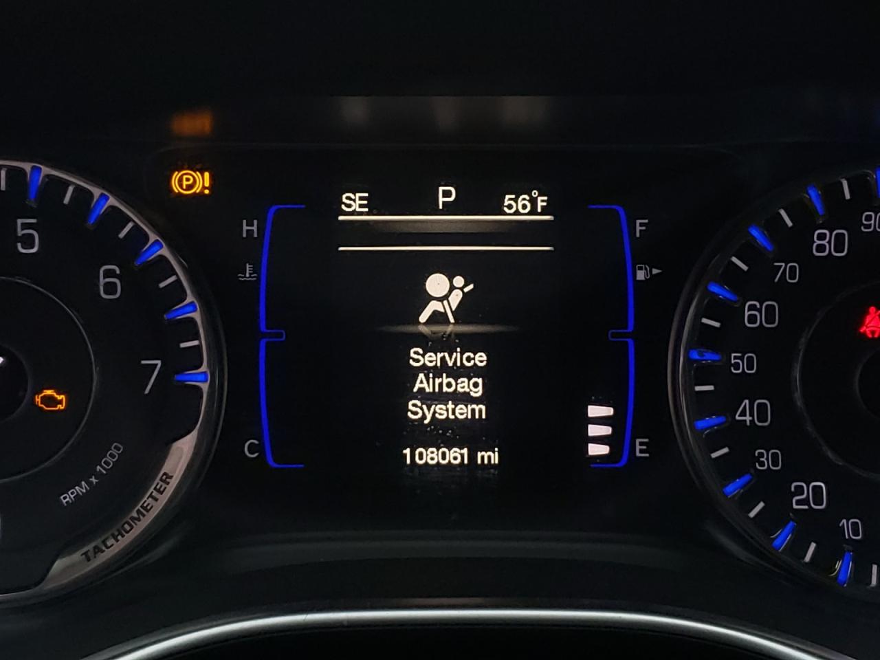 Photo 8 from auction – 2015 CHRYSLER 200 LIMITE with VIN 1C3CCCAB3FN603398