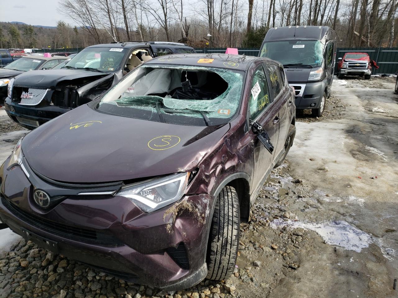 Photo 9 from auction – 2018 TOYOTA RAV4 LE with VIN 2T3BFREV0JW784130