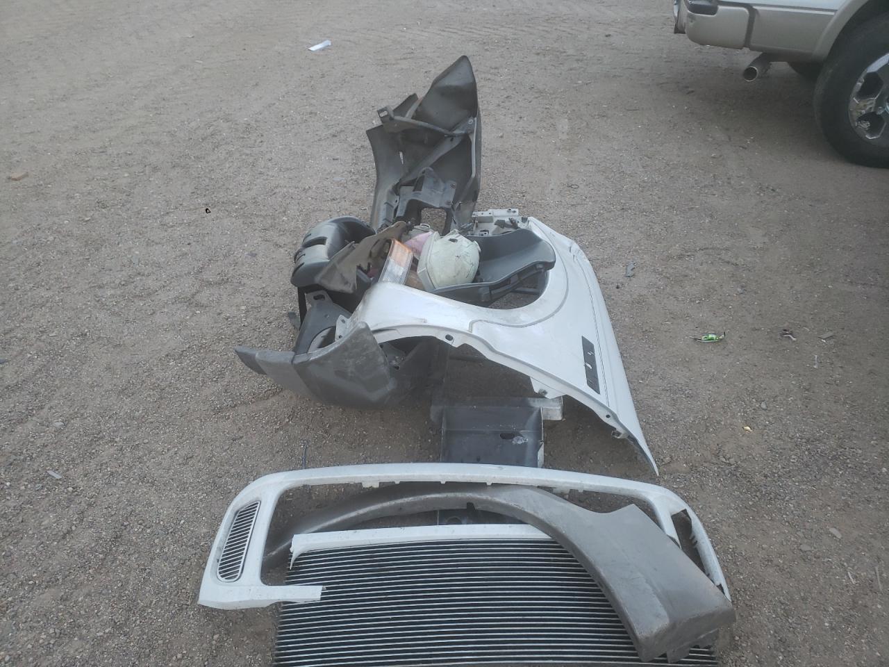 Photo 10 from auction – 2003 FORD EXCURSION with VIN 1FMNU44P23EC17853