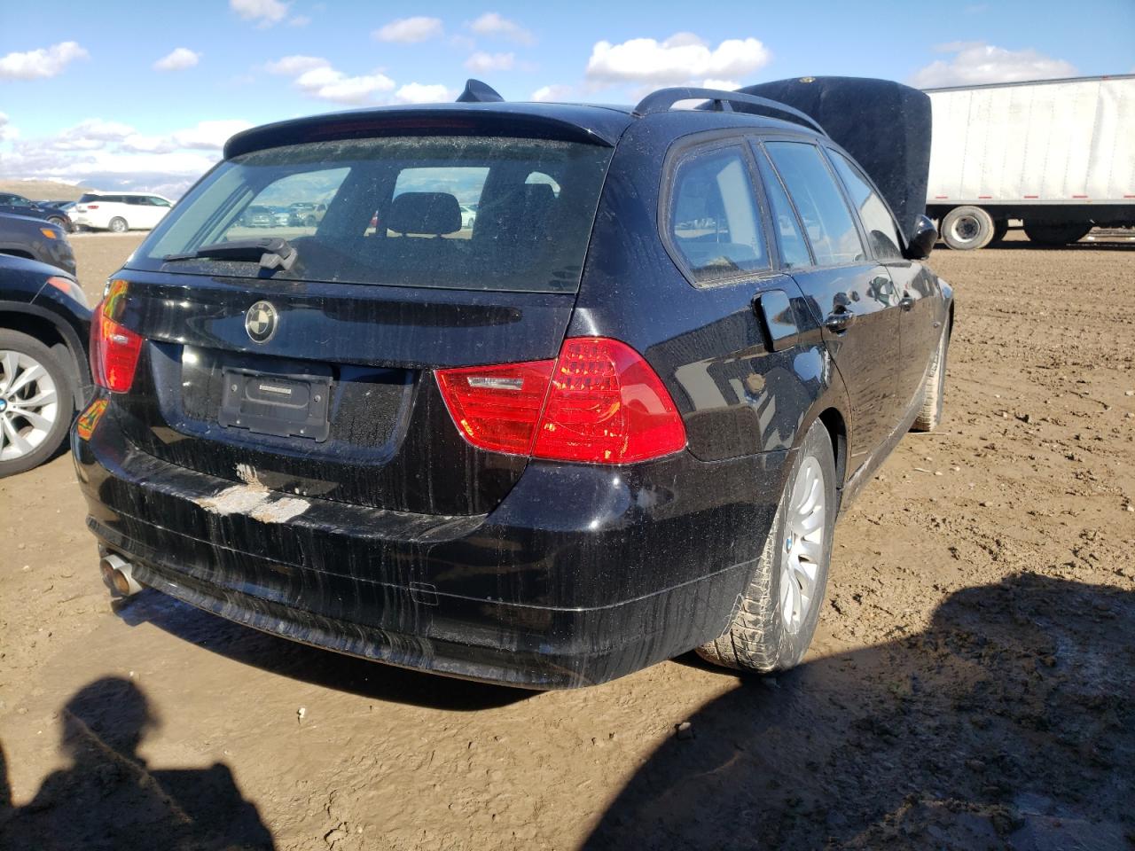 Photo 4 from auction – 2009 BMW 328 IT with VIN WBAUT93589A190770