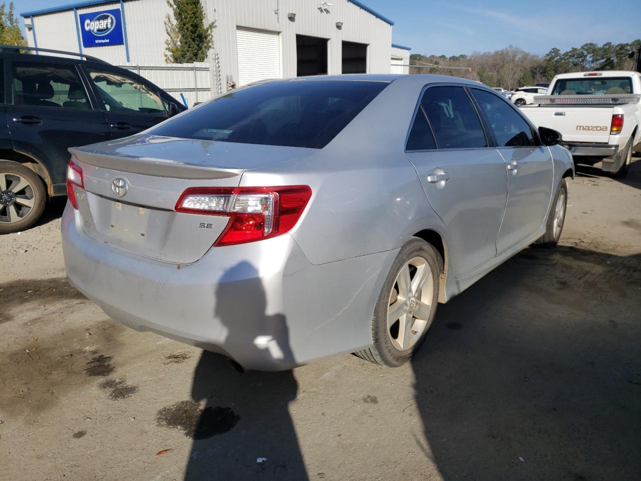 Photo 4 from auction – 2014 TOYOTA CAMRY L with VIN 4T1BF1FK2EU374496