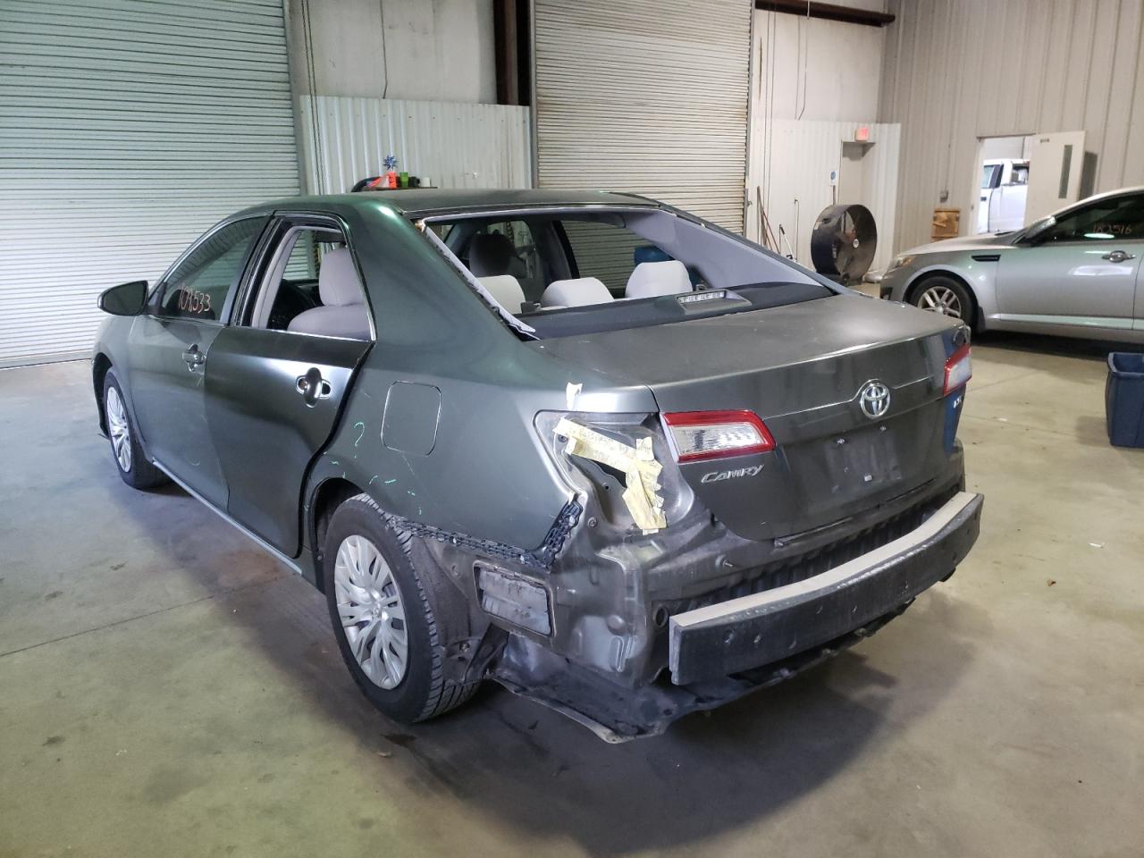 Photo 3 from auction – 2012 TOYOTA CAMRY BASE with VIN 4T1BF1FK3CU546242