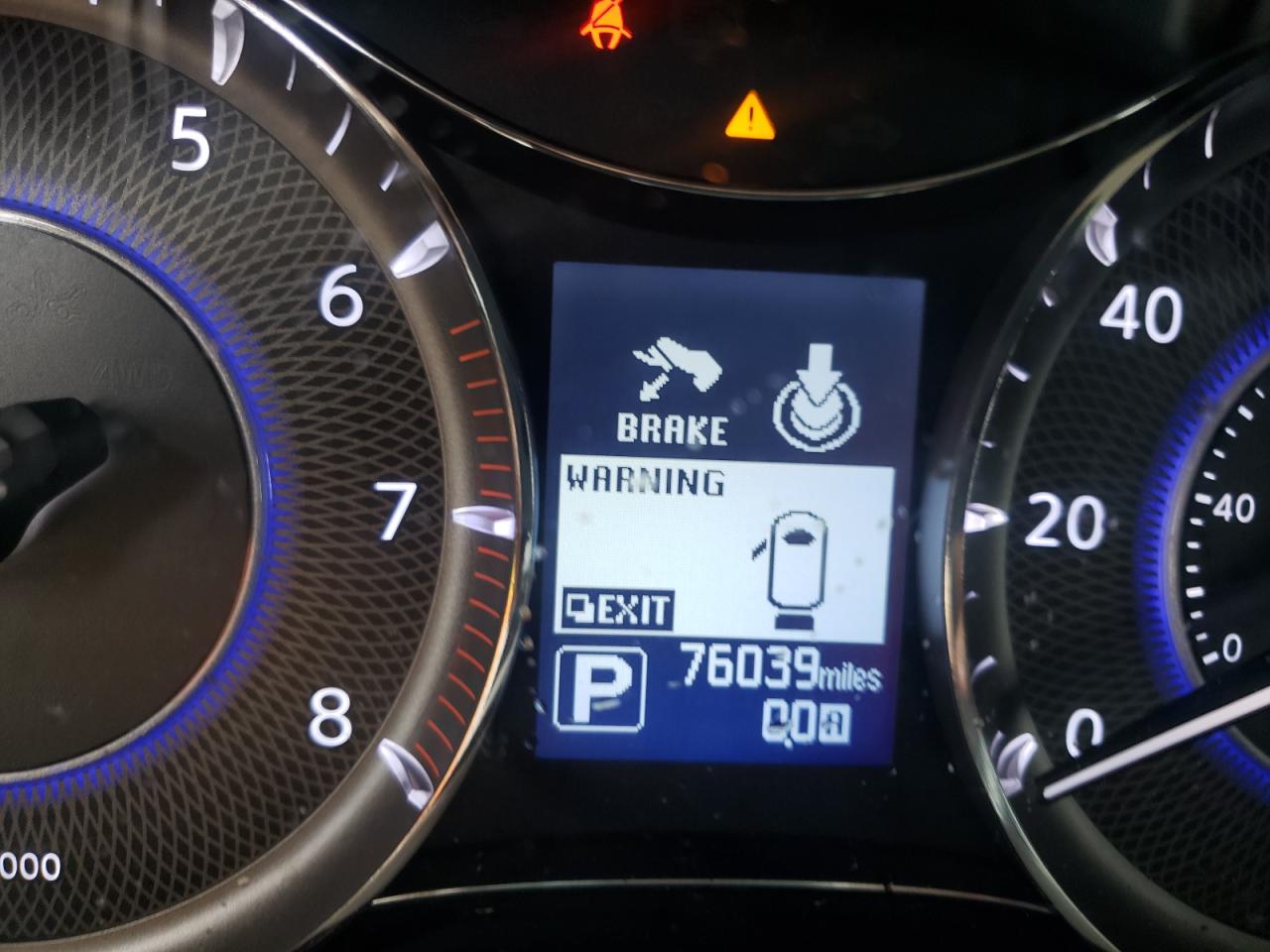 Photo 8 from auction – 2017 INFINITI QX80 BASE with VIN JN8AZ2NF8H9643887