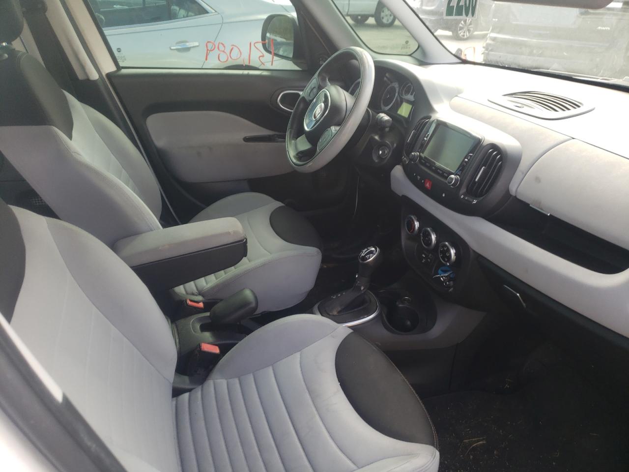 Photo 5 from auction – 2014 FIAT 500L EASY with VIN ZFBCFABH1EZ028643