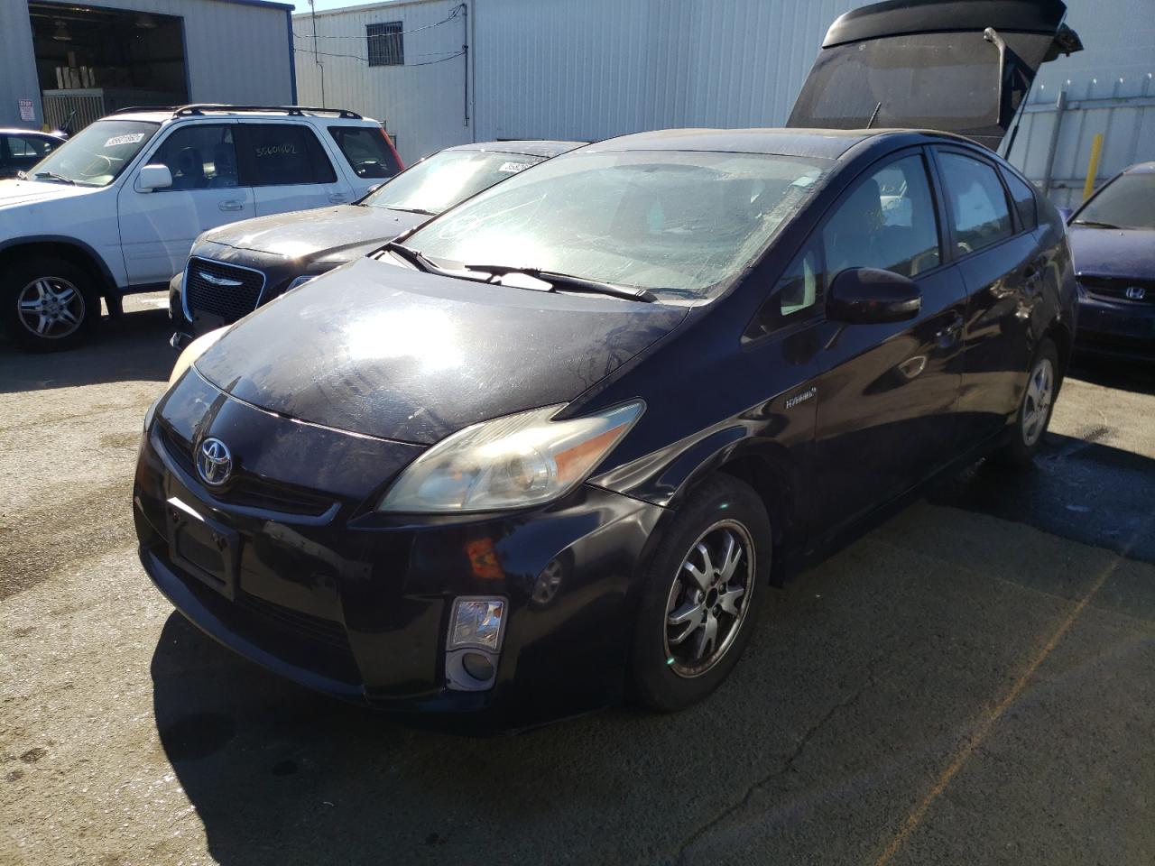 Photo 2 from auction – 2011 TOYOTA PRIUS with VIN JTDKN3DU0B0285746