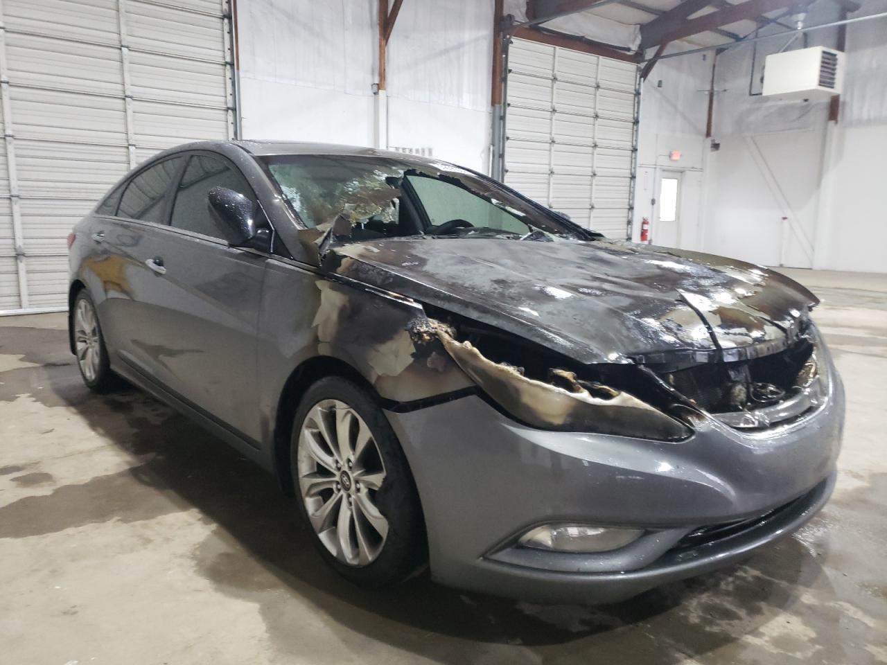 HYUNDAI SONATA SE 2012 with VIN 5NPEC4ACXCH475126 - Photo from auction