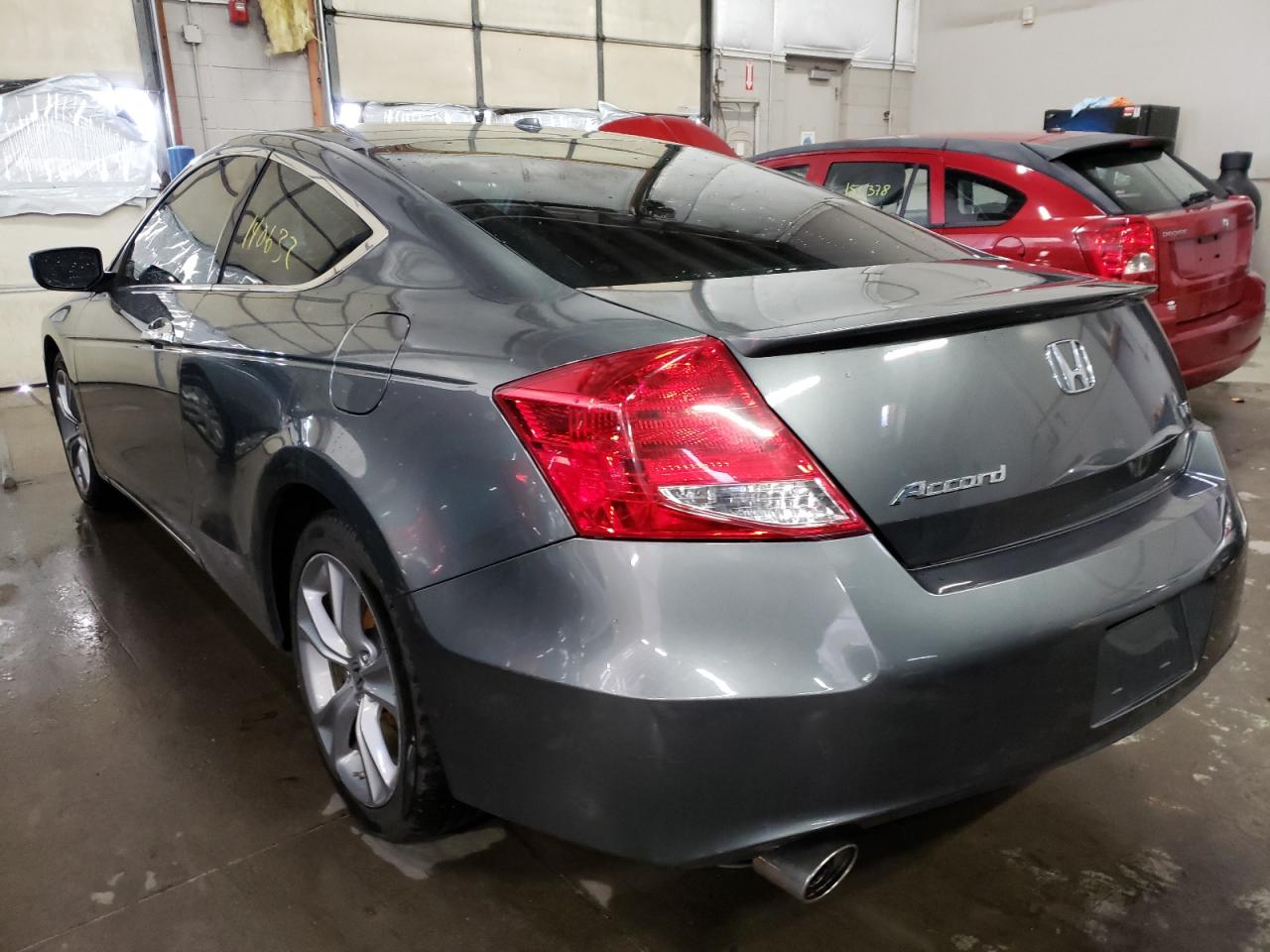 Photo 3 from auction – 2011 HONDA ACCORD EXL with VIN 1HGCS2A86BA008318