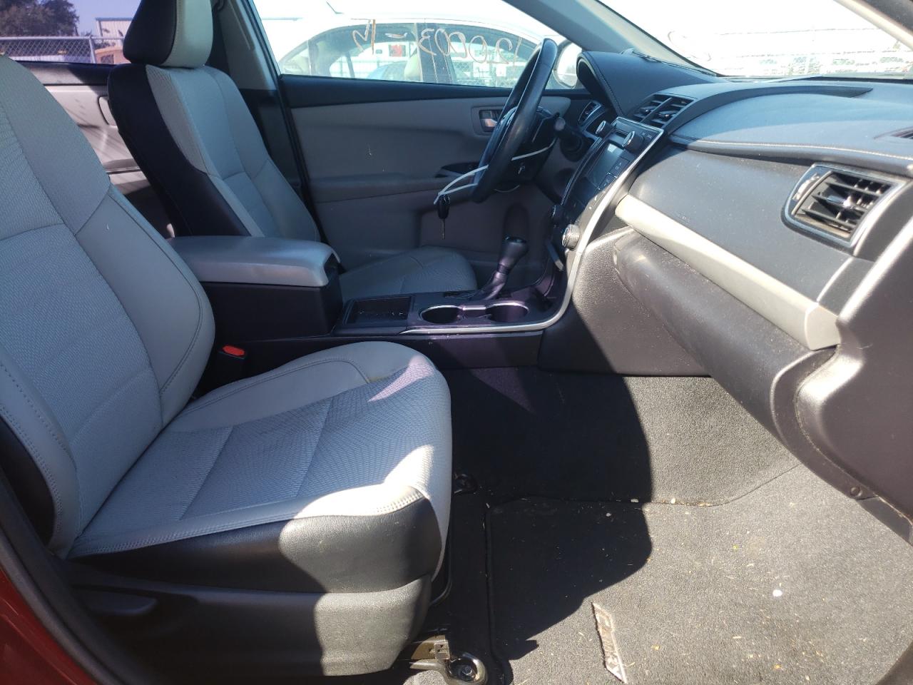 Photo 5 from auction – 2016 TOYOTA CAMRY LE with VIN 4T1BF1FK3GU515854