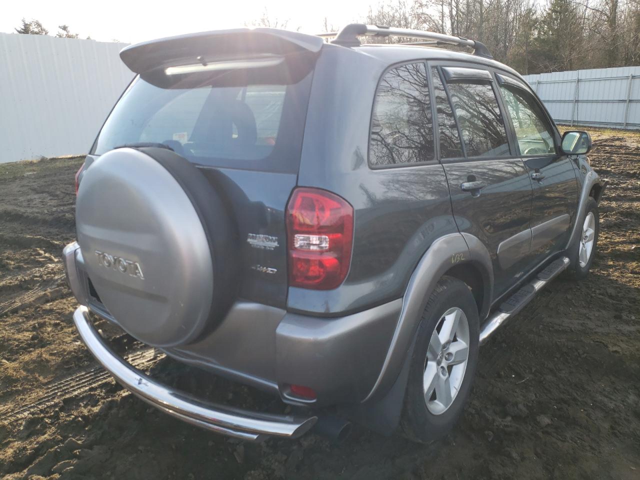 Photo 4 from auction – 2005 TOYOTA RAV 4 with VIN JTEHD20VX56024093