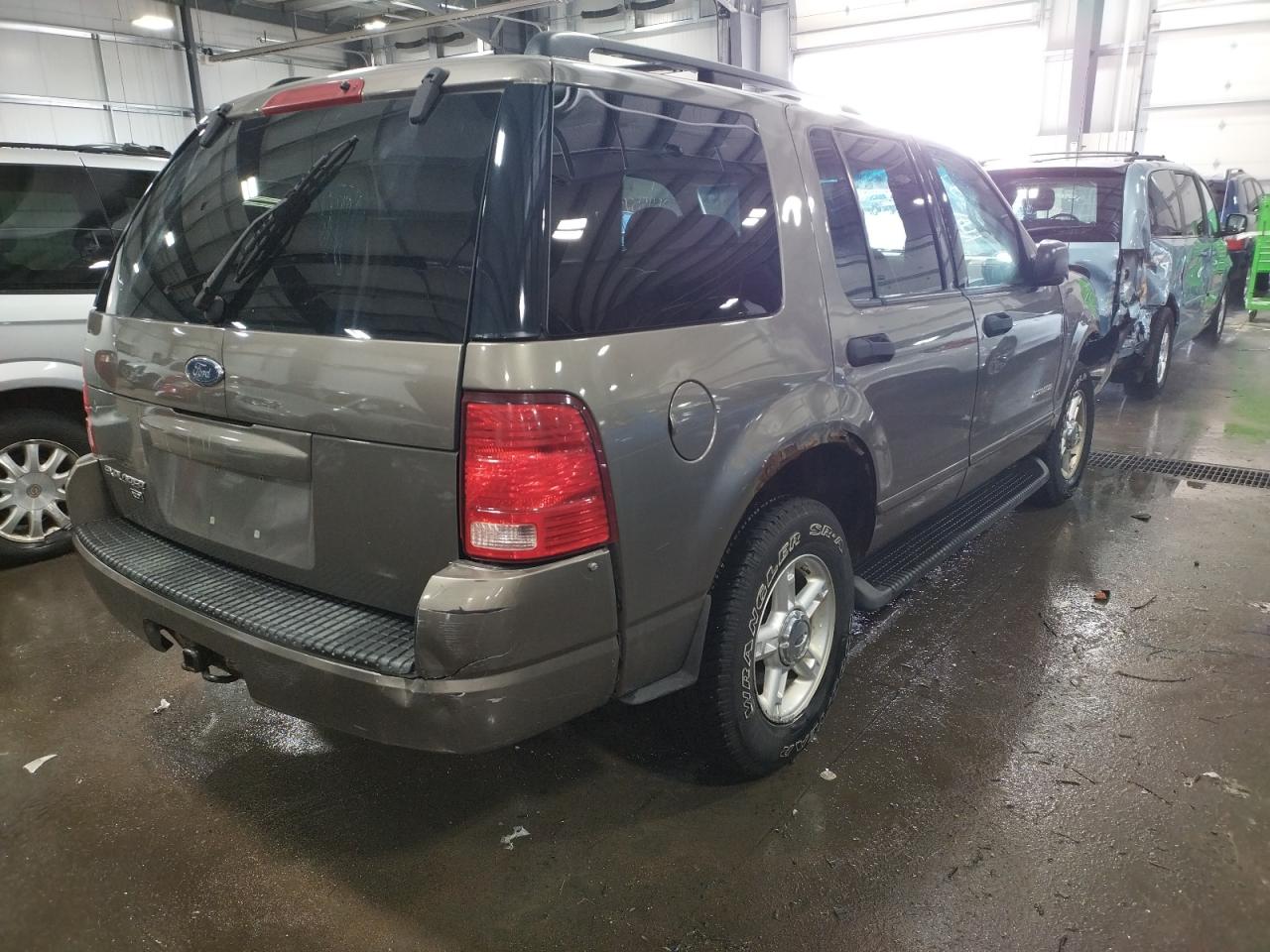 Photo 4 from auction – 2004 FORD EXPLORER X with VIN 1FMZU73EX4ZB32367