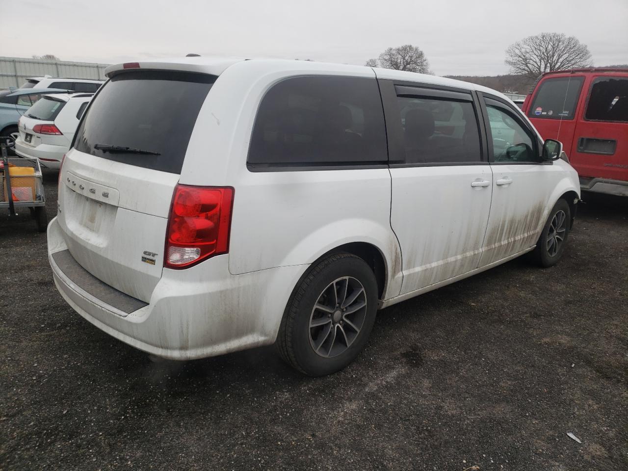 Photo 4 from auction – 2018 DODGE GRAND CARA with VIN 2C4RDGEGXJR281015