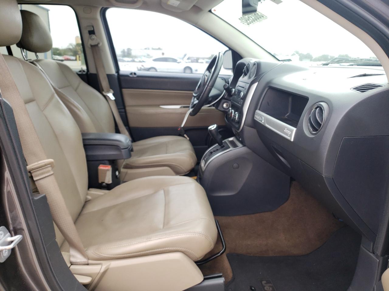 Photo 5 from auction – 2014 JEEP COMPASS LA with VIN 1C4NJCEA1ED752487